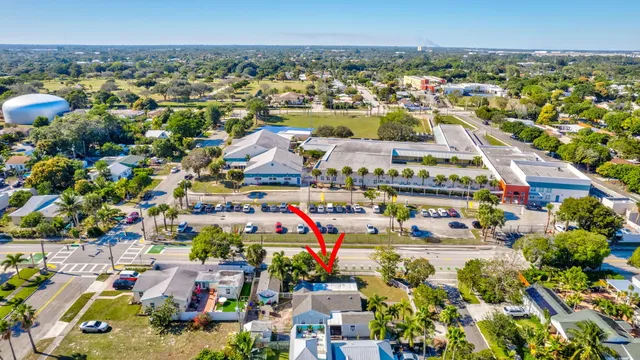 $3,000 | 736 Rockland Drive, West Palm Beach, FL 33405