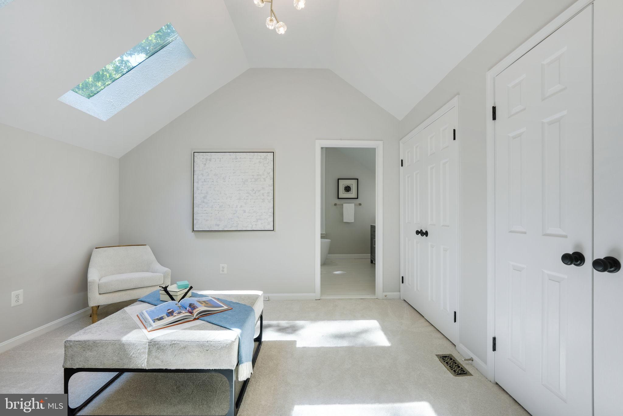 11920 Fawn Ridge Lane Reston, VA 20194 - Photo 12 of 90 Sitting room