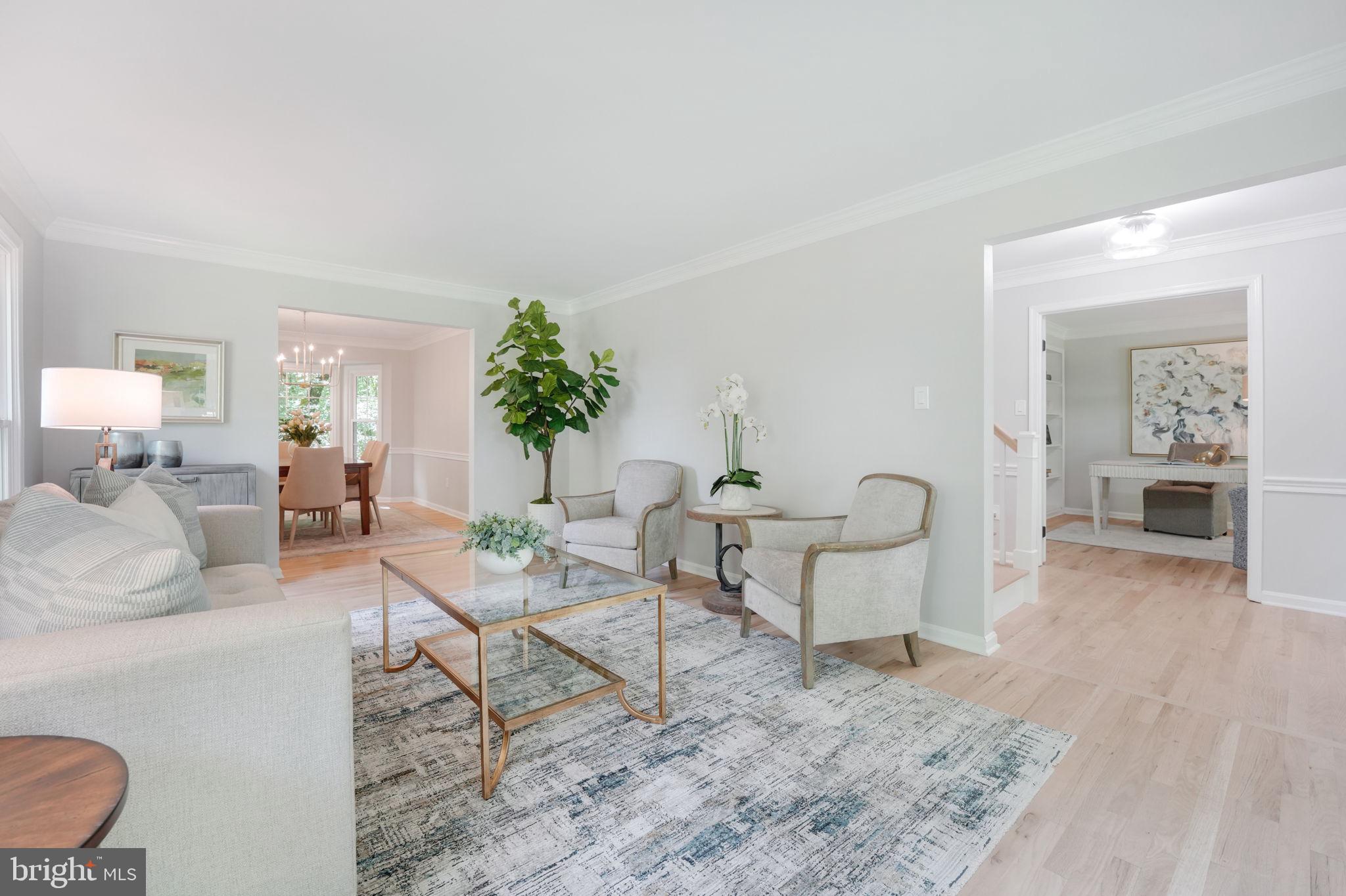 11920 Fawn Ridge Lane Reston, VA 20194 - Photo 22 of 90 Living room