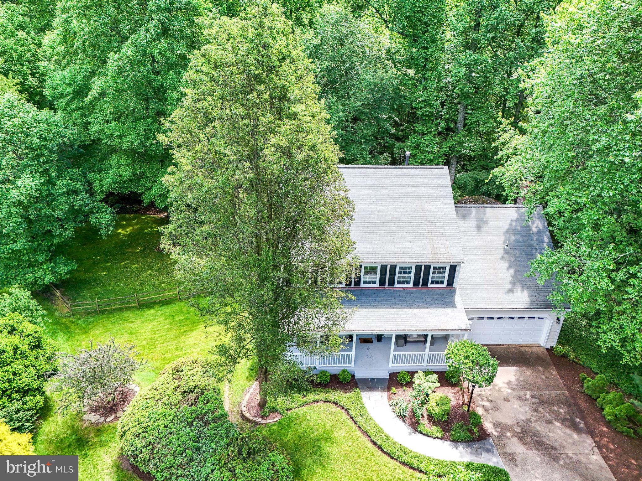11920 Fawn Ridge Lane Reston, VA 20194 - Photo 3 of 90 This front porch style home is waiting for you!