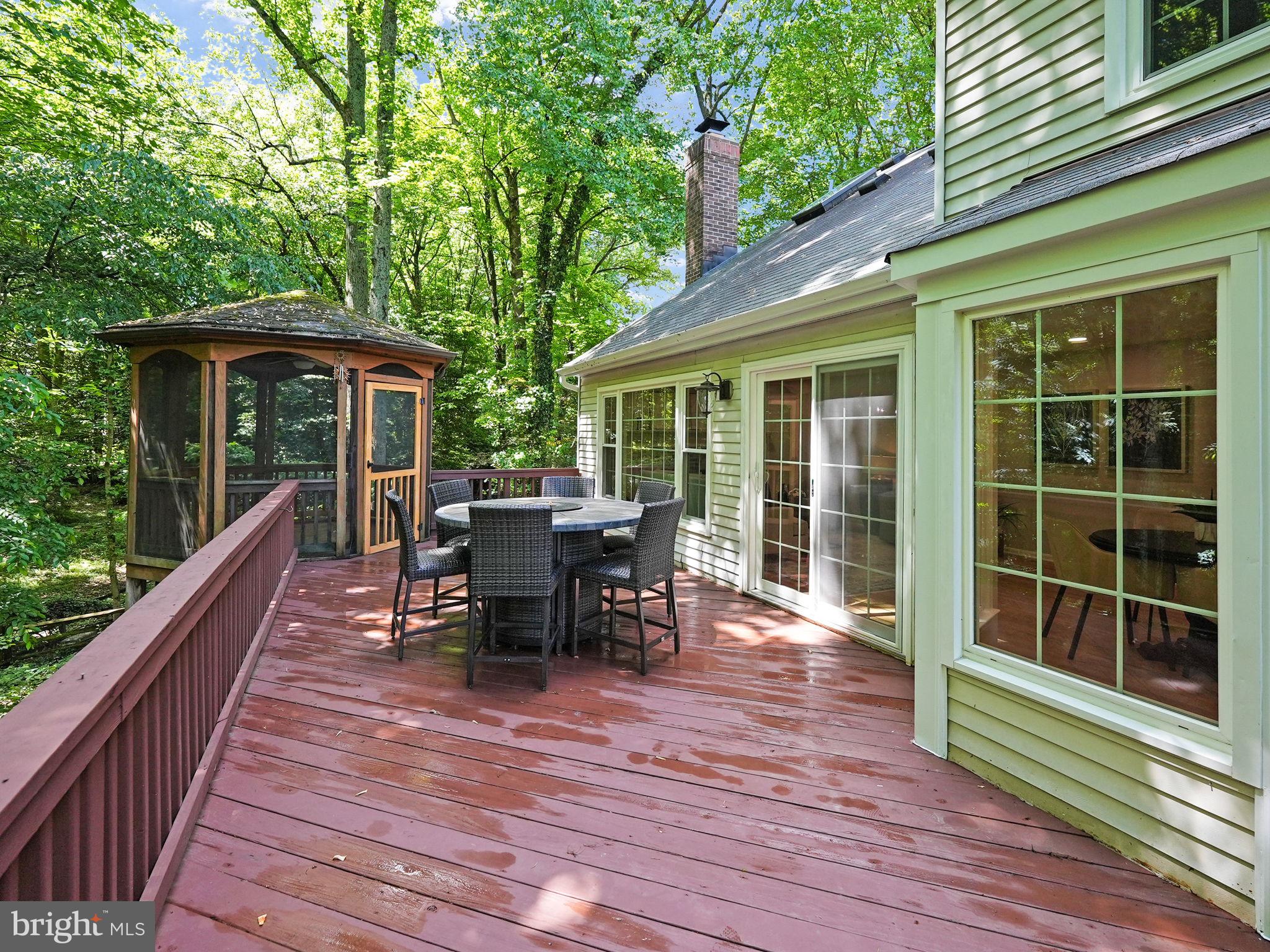 11920 Fawn Ridge Lane Reston, VA 20194 - Photo 33 of 90 Back deck