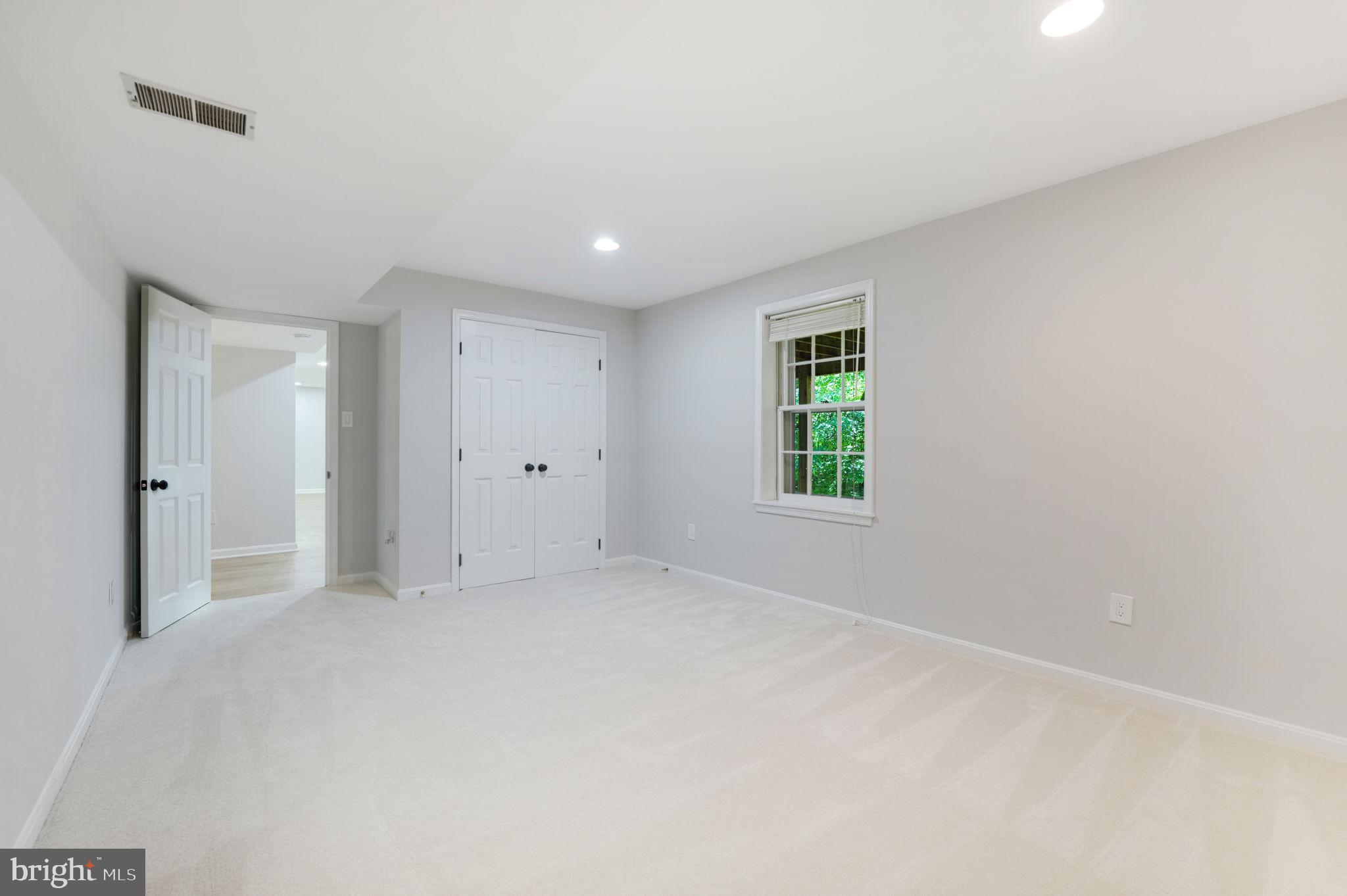 11920 Fawn Ridge Lane Reston, VA 20194 - Photo 52 of 90 LL Bedroom