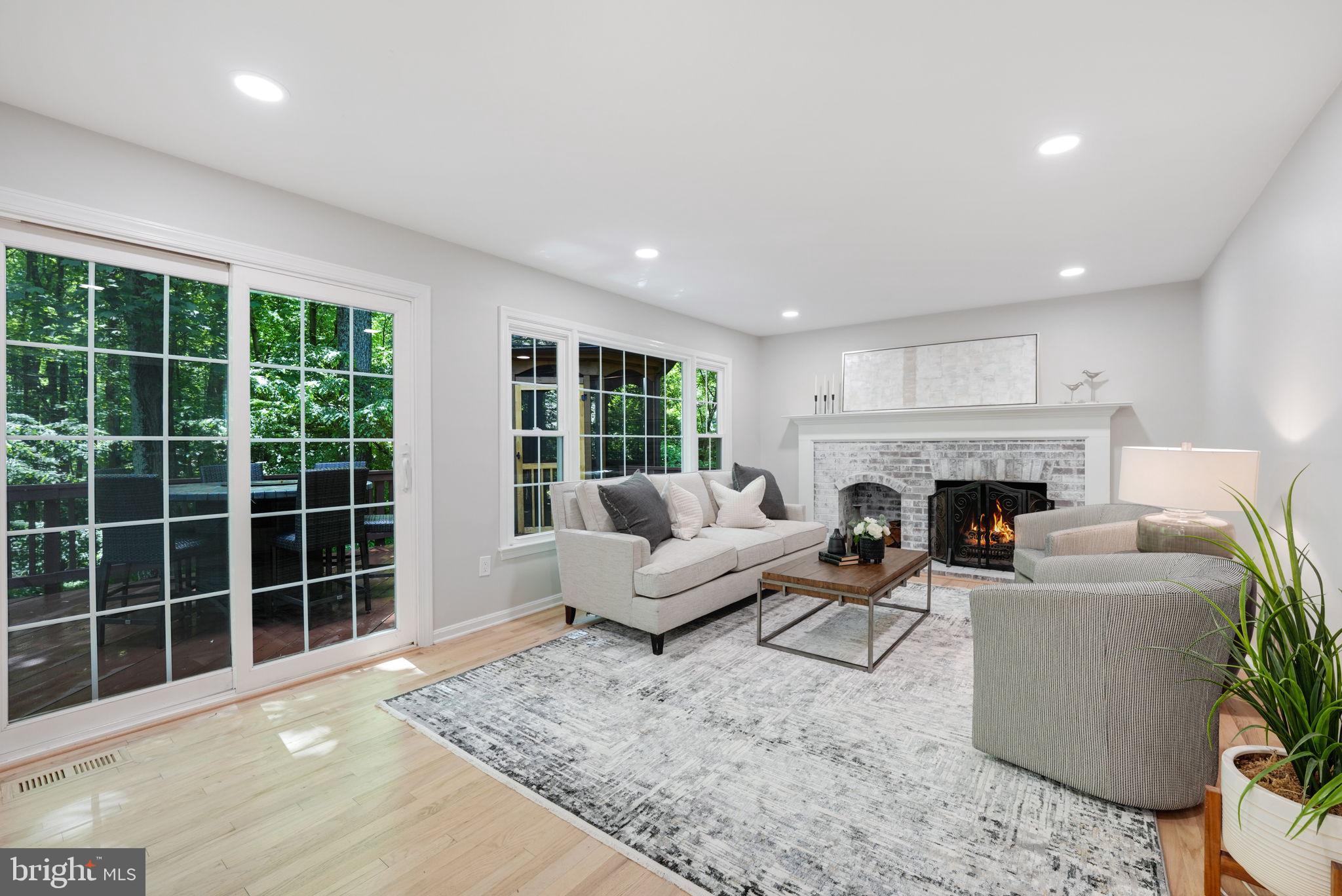 11920 Fawn Ridge Lane Reston, VA 20194 - Photo 10 of 90 Family room