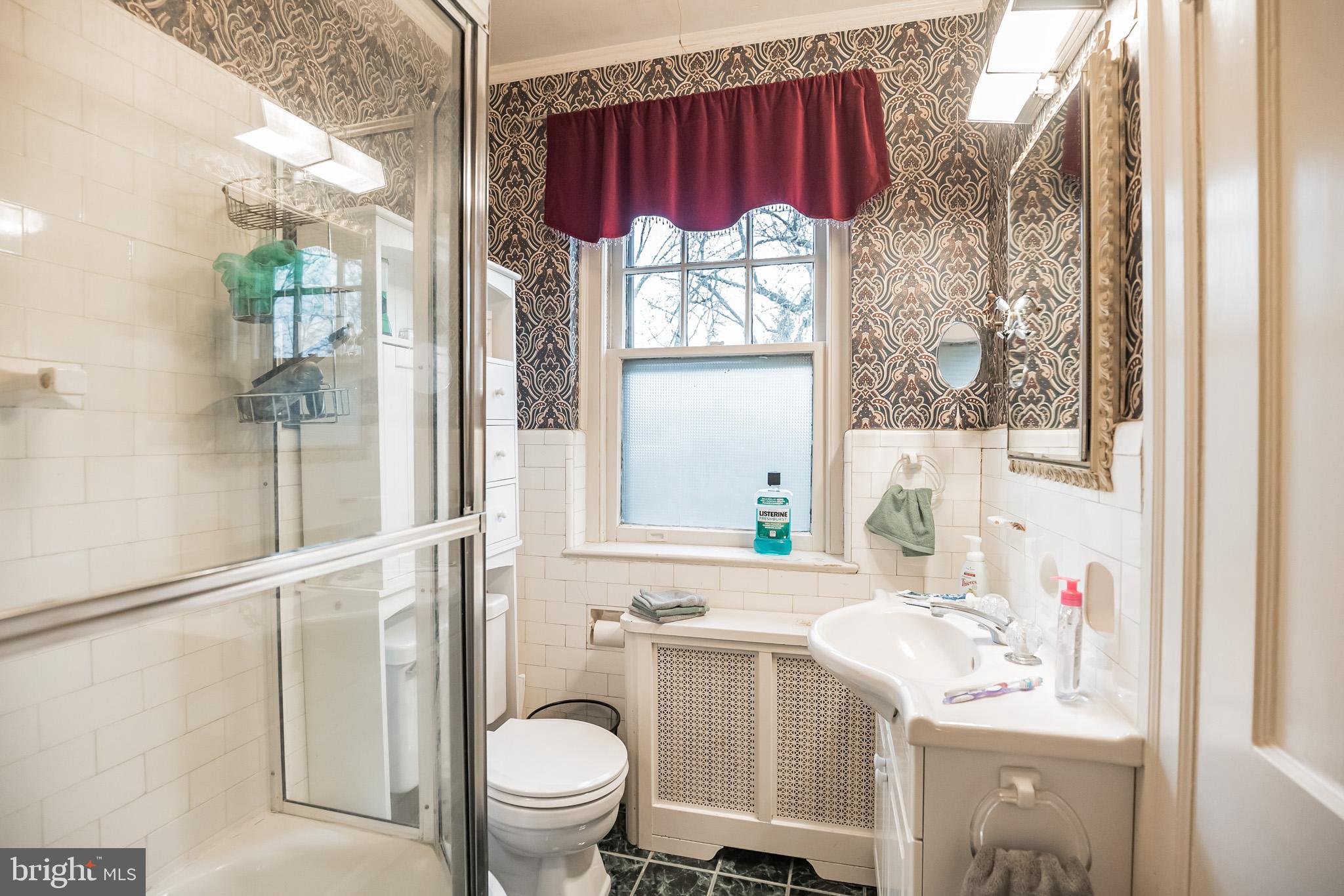 538 Shoemaker Road Elkins Park, PA 19027 - Photo 26 of 29 Hall Bath