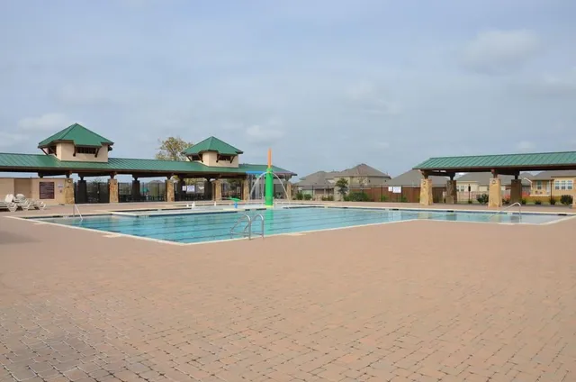 $2,000 | 6056 Urbano Bend, Round Rock, TX 78665