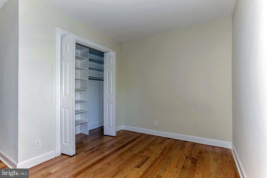 1218 Potomac Street Northwest, Unit T27 Washington, DC 20007 - Photo 18 of 30 Bedroom (Master)