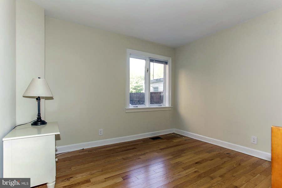 1218 Potomac Street Northwest, Unit T27 Washington, DC 20007 - Photo 20 of 30 Bedroom