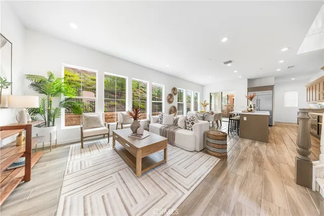 $1,369,000 | 20611 West Chestnut Circle, Porter Ranch, CA 91326