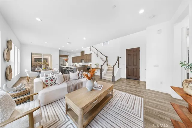 $1,369,000 | 20611 West Chestnut Circle, Porter Ranch, CA 91326