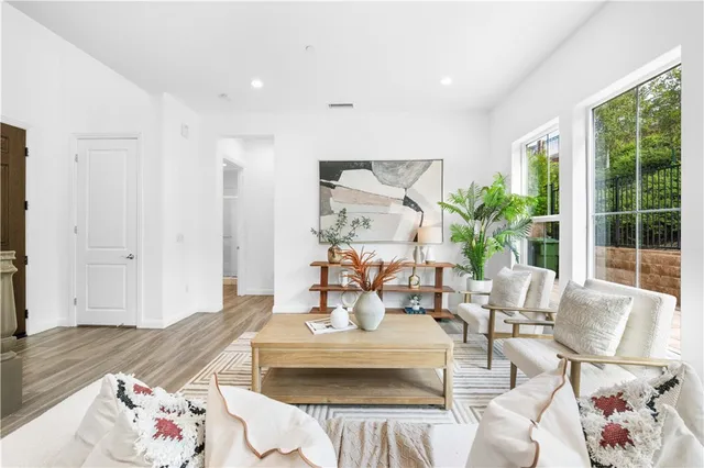 $1,369,000 | 20611 West Chestnut Circle, Porter Ranch, CA 91326