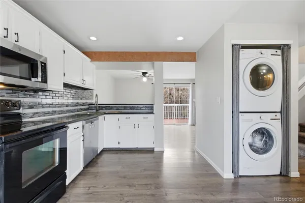 $419,900 | 2054 Sunridge Circle, Broomfield, CO 80020