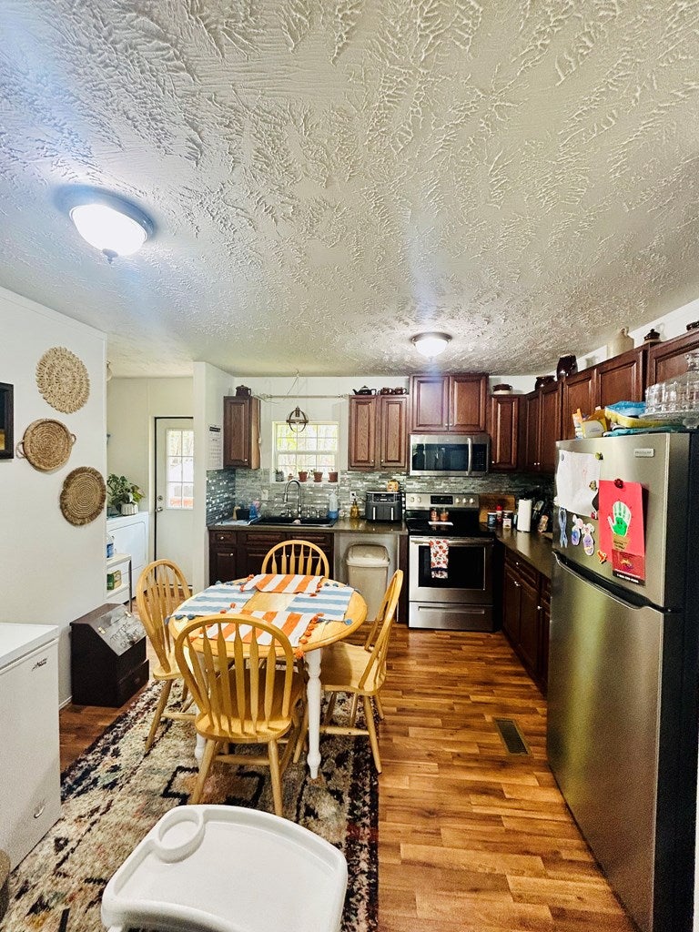 628 Flat Top Road Bland, VA 24315 - Photo 6 of 28 Gallery Image 6