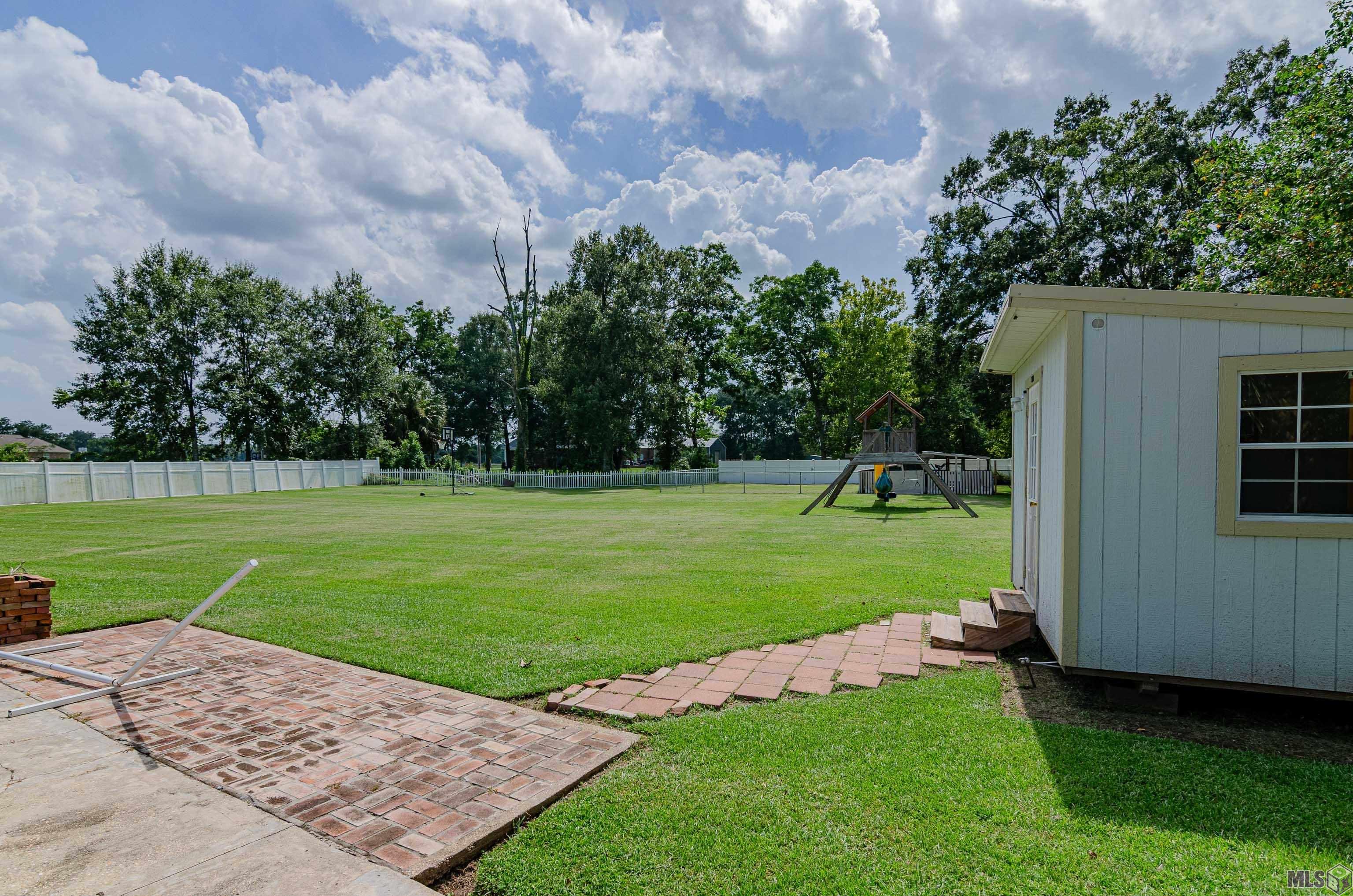 10517 Buxton Road St. Amant, LA 70774 - Photo 28 of 29 Gallery Image 28