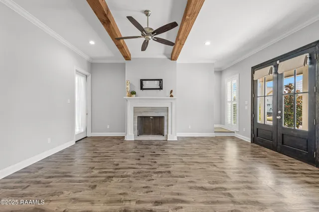 $353,500 | 113 Oak Village Drive, Scott, LA 70583