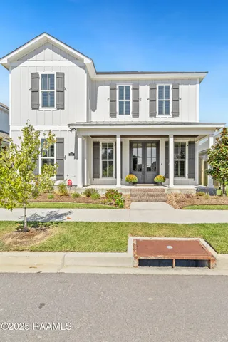 $353,500 | 113 Oak Village Drive, Scott, LA 70583