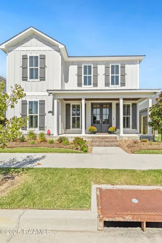 $353,500 | 113 Oak Village Drive, Scott, LA 70583