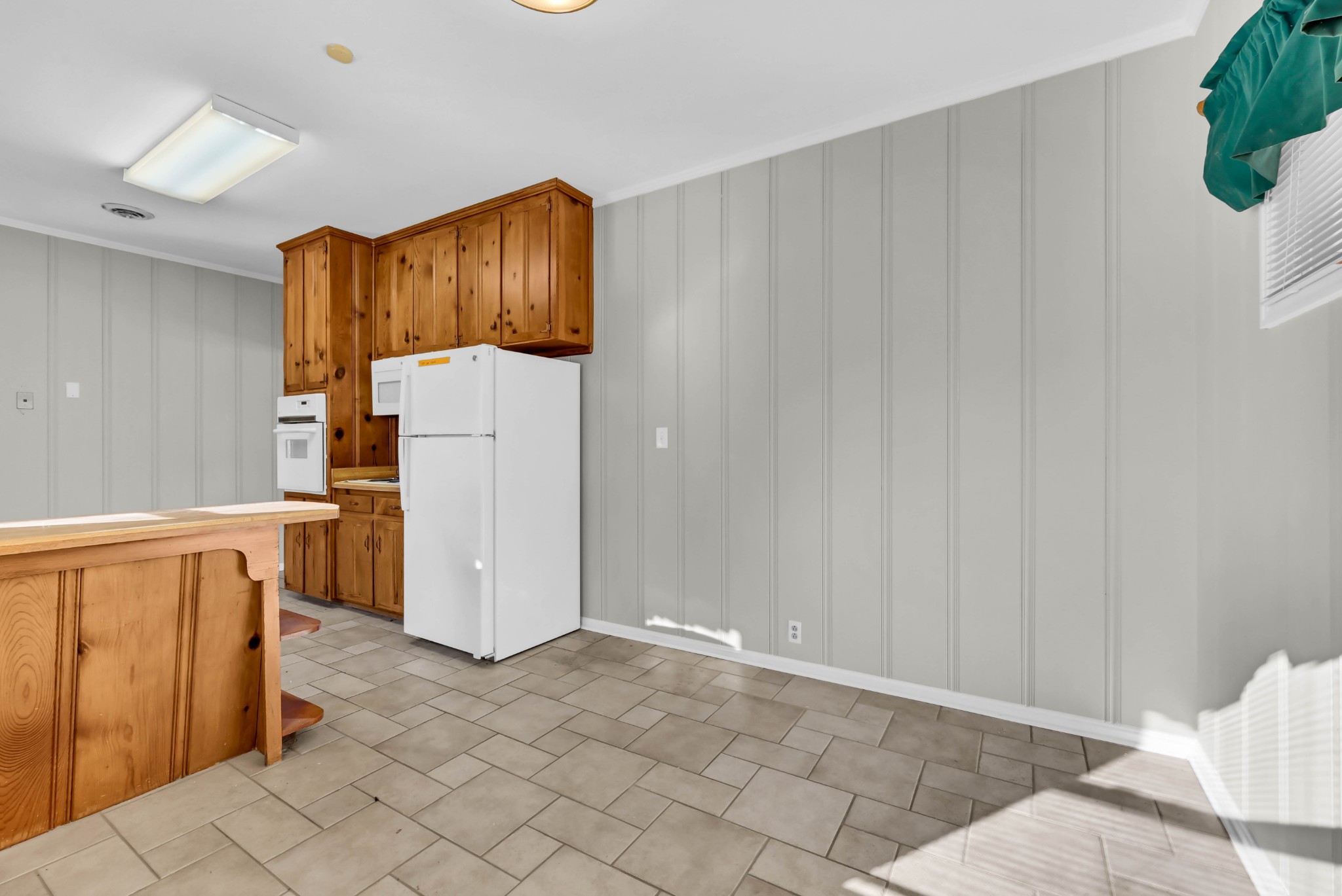 780 Rossview Road Clarksville, TN 37043 - Photo 15 of 40 a view of a storage & utility room with a window