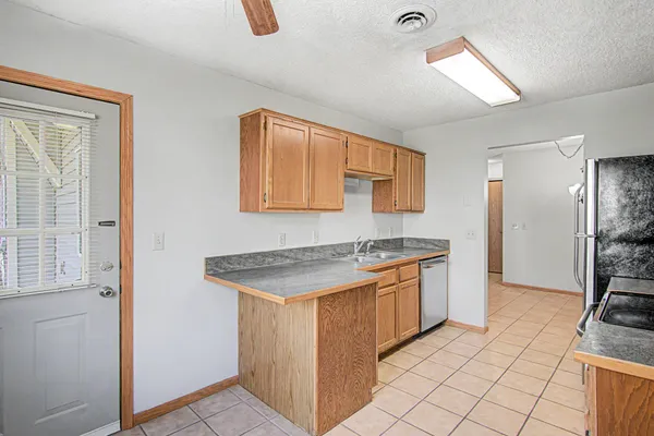 $225,000 | 6230 Magda Drive, Unit A, Maple Grove, MN 55369