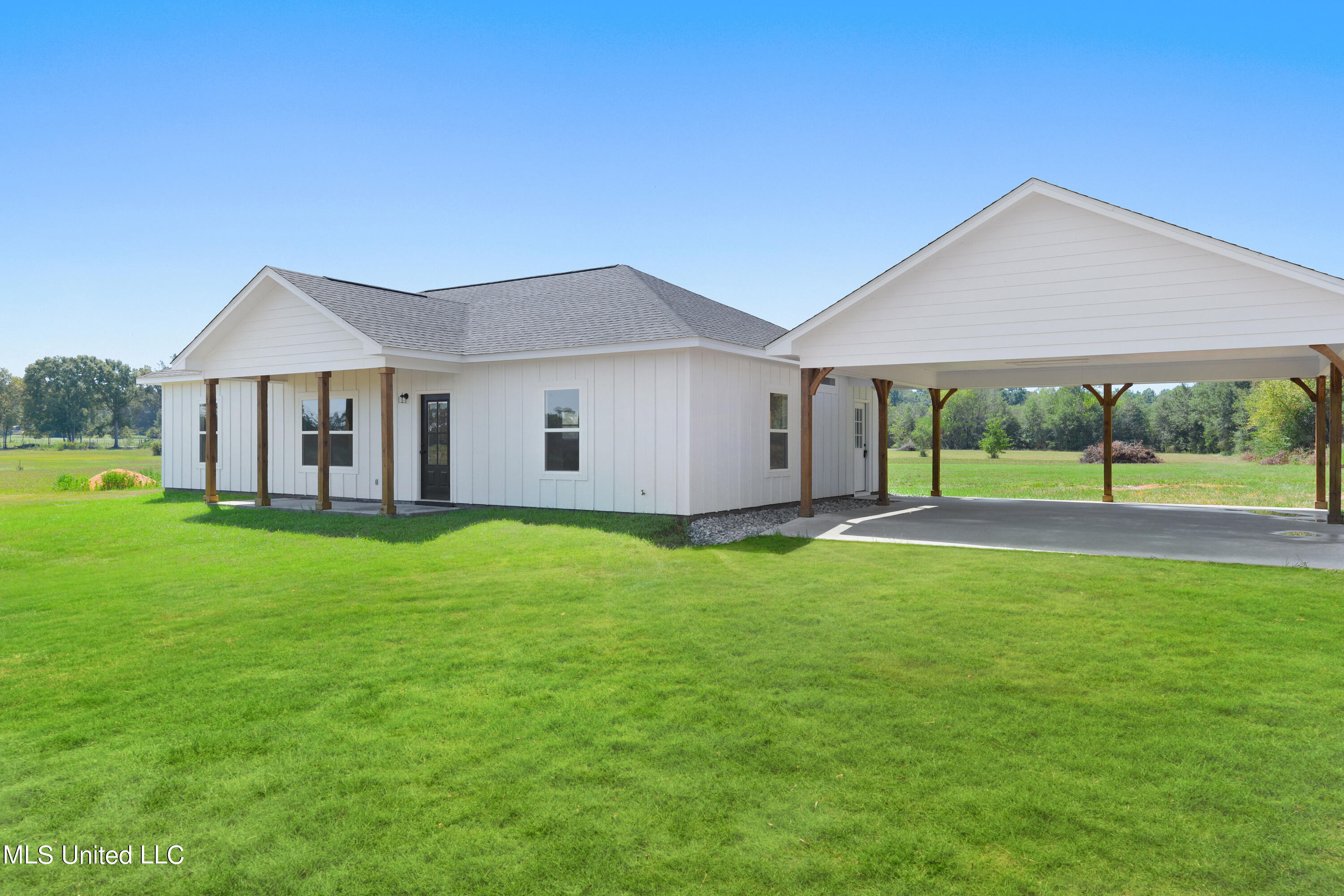 273 Northside Church Road Lucedale, MS 39452 - Photo 2 of 28 Side