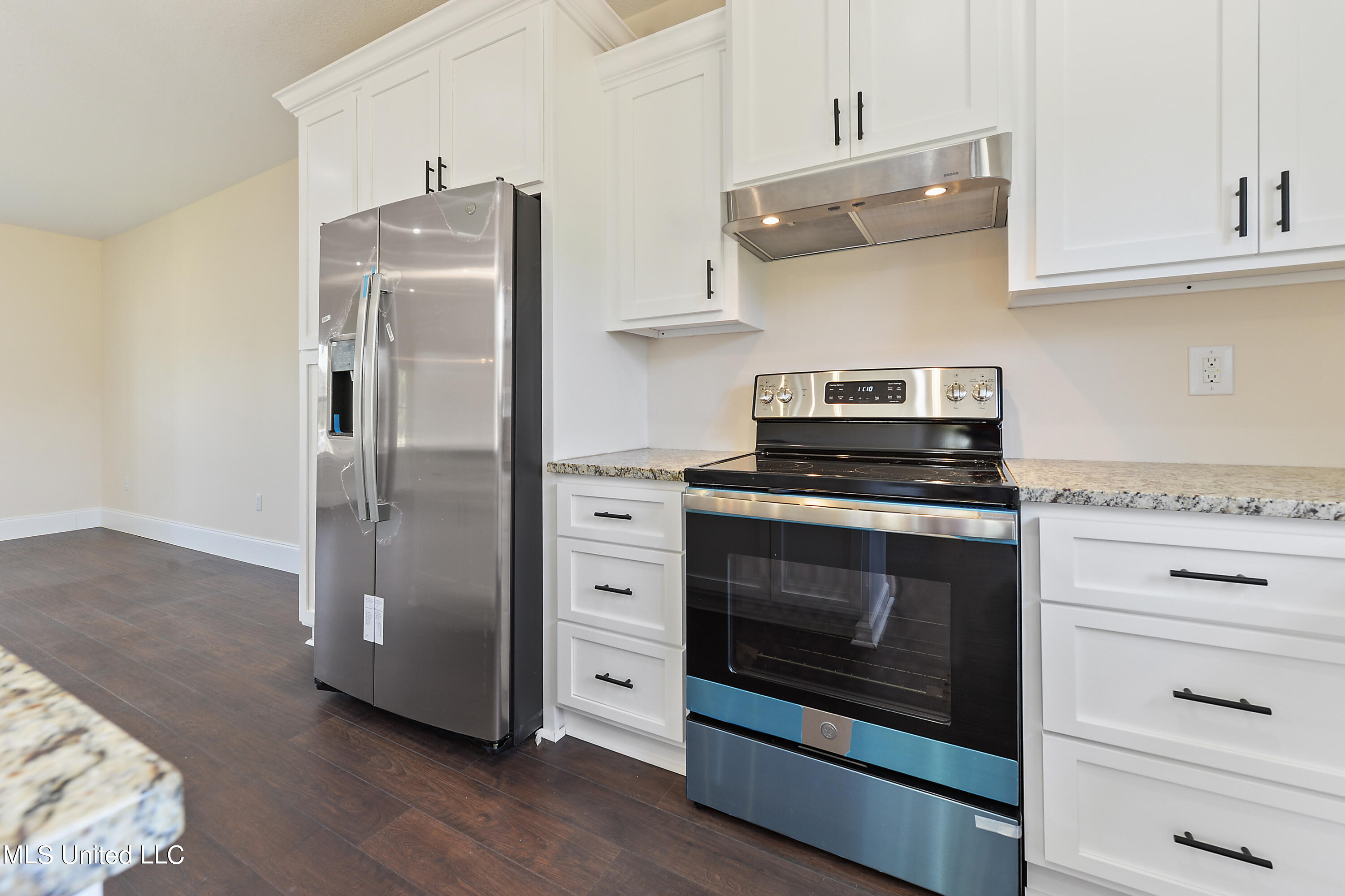 273 Northside Church Road Lucedale, MS 39452 - Photo 7 of 28 Kitchen 3