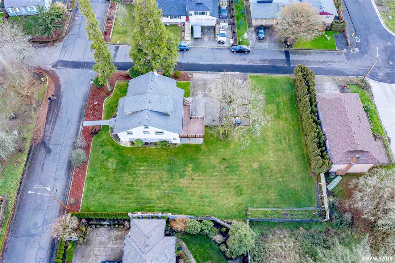 1140 Gale Street Southwest Albany, OR 97321 - Photo 2 of 38 Gallery Image 2