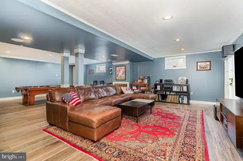 $749,900 | 123 Glebe Lane, Lancaster, PA 17602