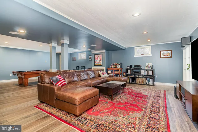 $749,900 | 123 Glebe Lane, Lancaster, PA 17602