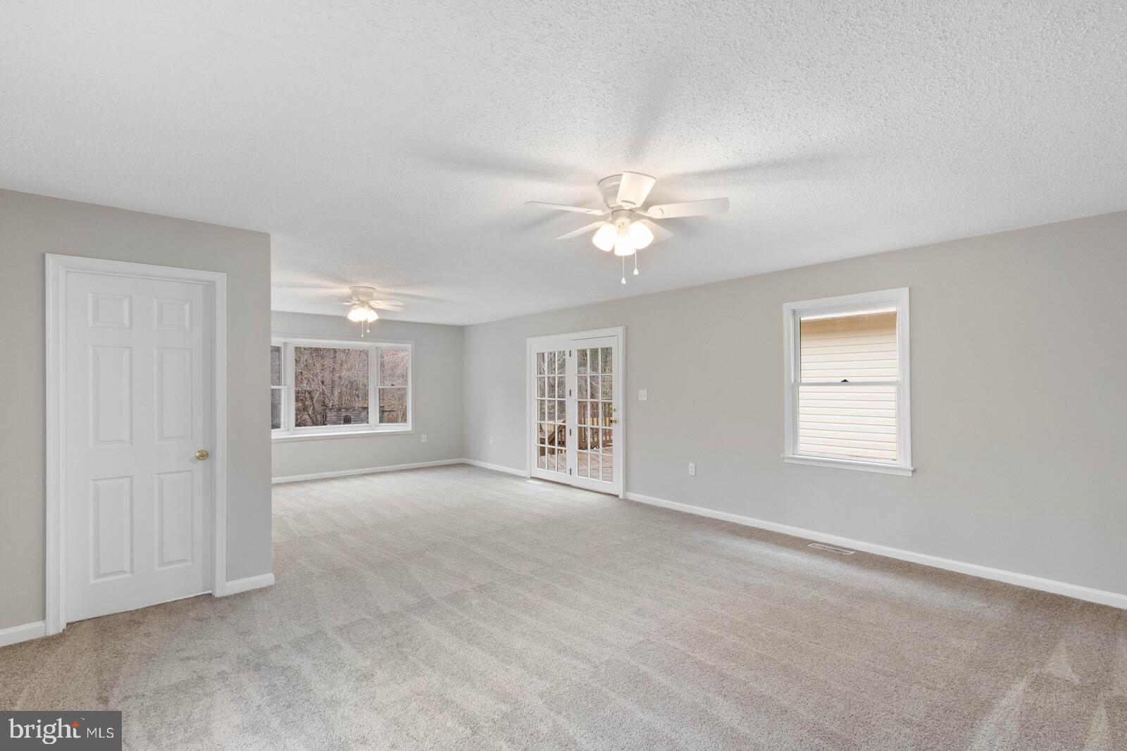 542 Cropp Road Fredericksburg, VA 22406 - Photo 14 of 41 Family Room