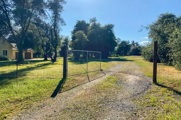 $479,900 | 17825 Spanish Canyon Lane, Anderson, CA 96007