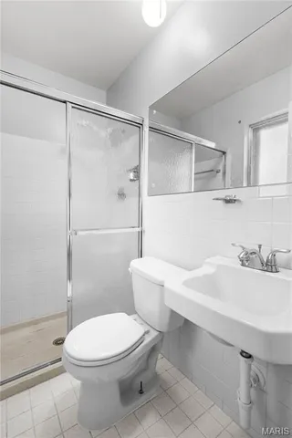 $1,975 | 4645 Tauneybrook Drive, St. Louis, MO 63128