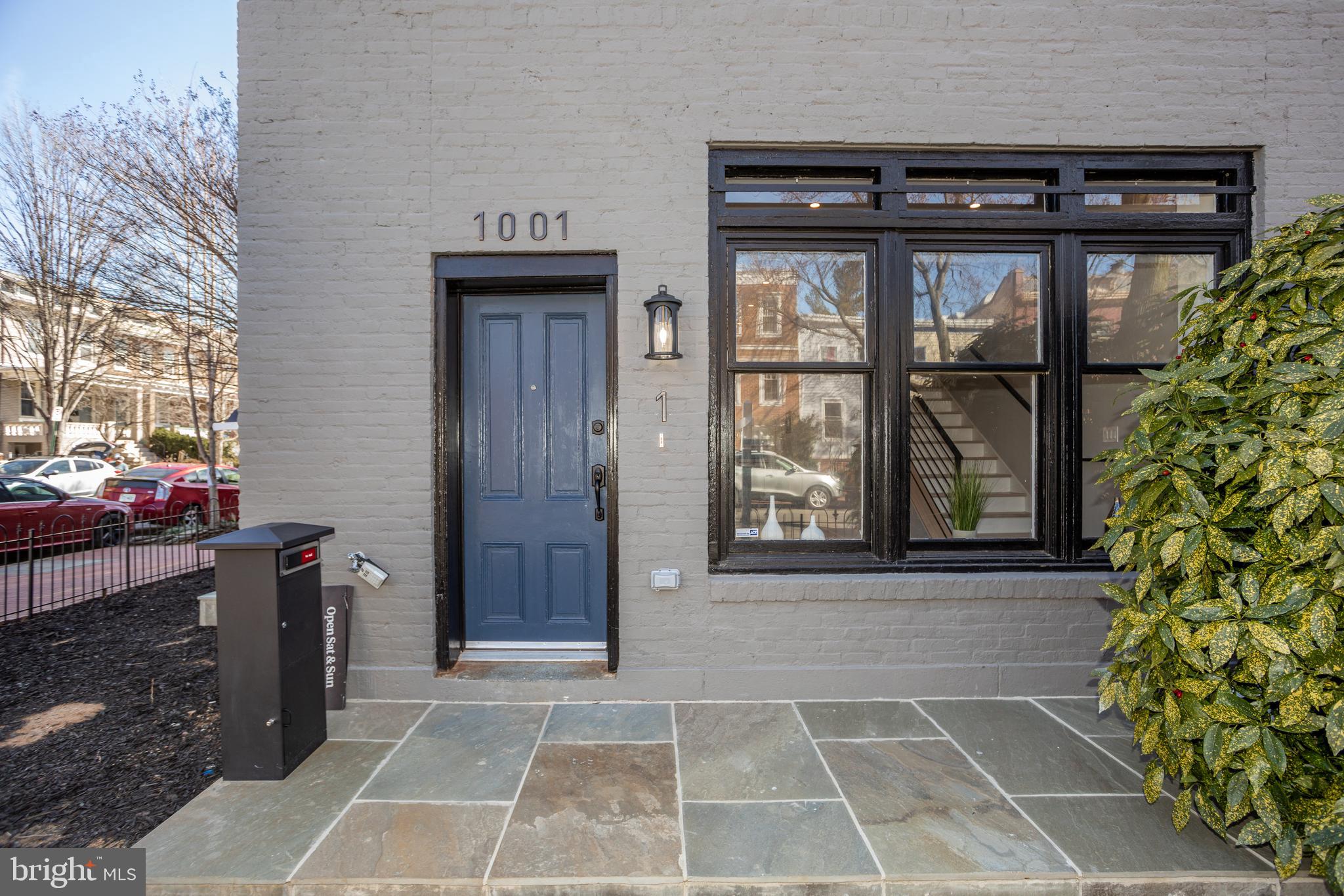 1001 C Street Southeast, Unit 1 Washington, DC 20003 - Photo 3 of 35