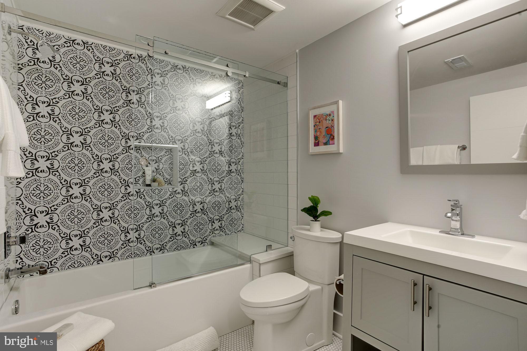 1001 C Street Southeast, Unit 1 Washington, DC 20003 - Photo 30 of 35