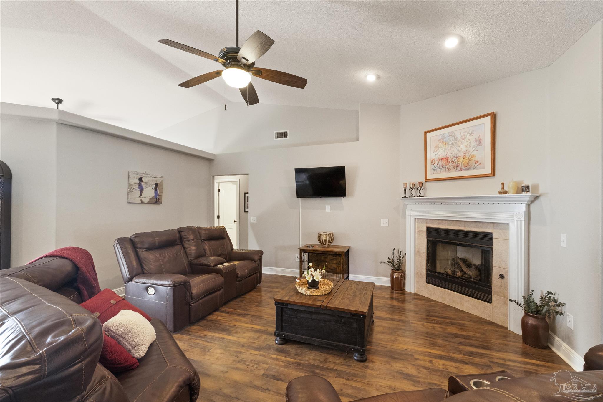 1064 Yellowstone Pass Cantonment, FL 32533 - Photo 16 of 52