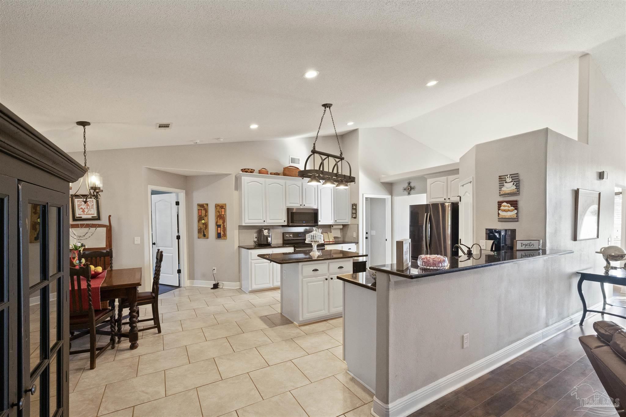 1064 Yellowstone Pass Cantonment, FL 32533 - Photo 17 of 52