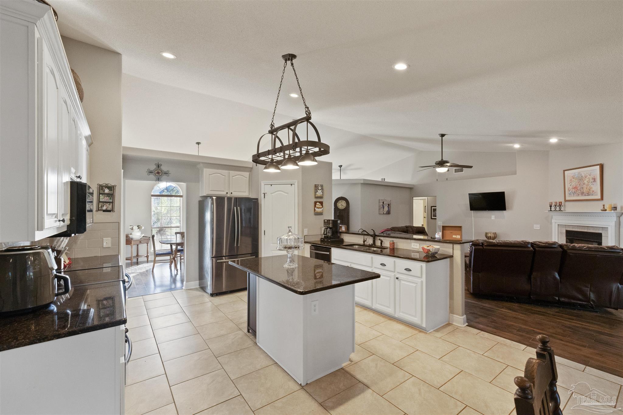 1064 Yellowstone Pass Cantonment, FL 32533 - Photo 20 of 52