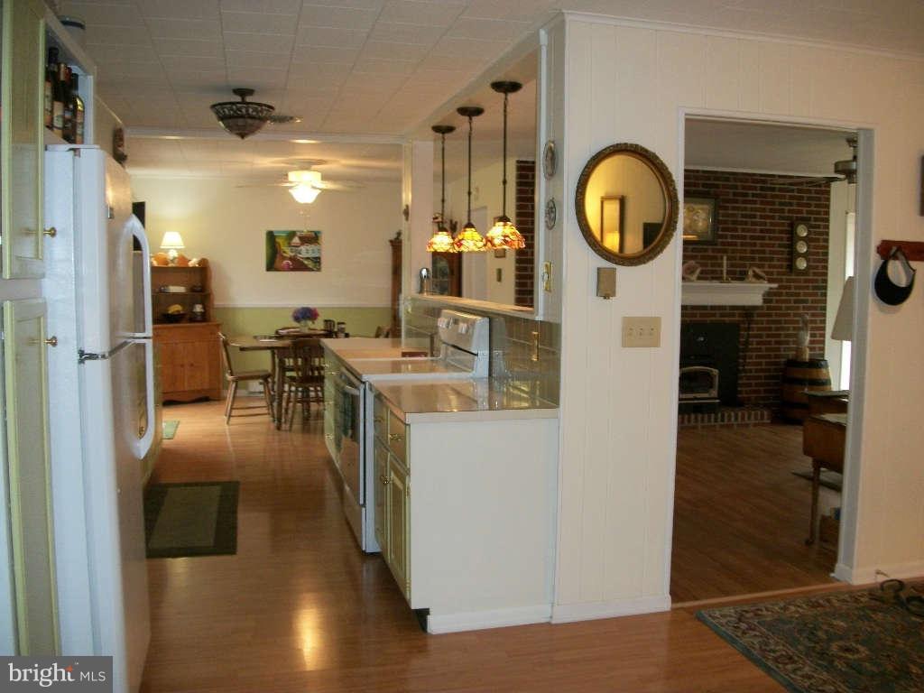 17 Algonquin Road Cambridge, MD 21613 - Photo 14 of 30 Kitchen