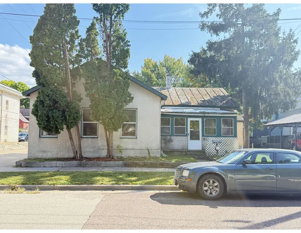$70,000 | 912 Cameron Avenue, La Crosse, WI 54601
