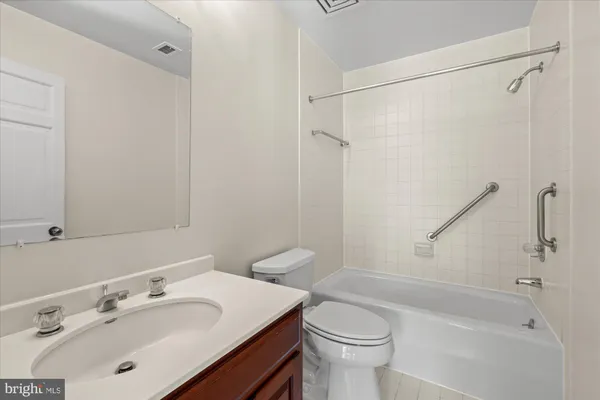 $4,000 | 8101 Connecticut Avenue, Unit S410, Chevy Chase, MD 20815