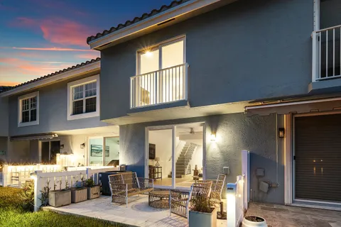$1,150,000 | 900 Jeffery Street, Boca Raton, FL 33487