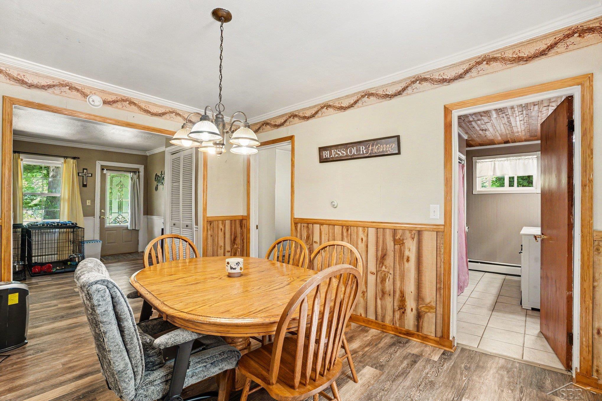 2346 North Hope Road Midland, MI 48642 - Photo 7 of 26 50213400-202d93fd-21b1-41de-abc6-8759d44db828.JPG