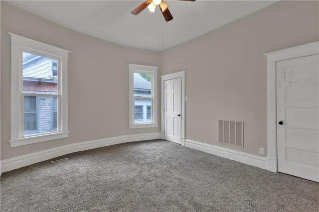 $185,000 | 1925 Sacramento Street, St. Joseph, MO 64507