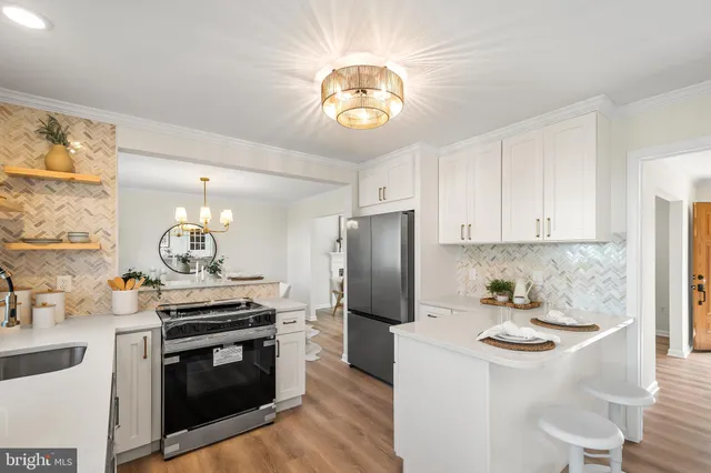 $874,900 | 7936 St Dennis Drive, Springfield, VA 22153