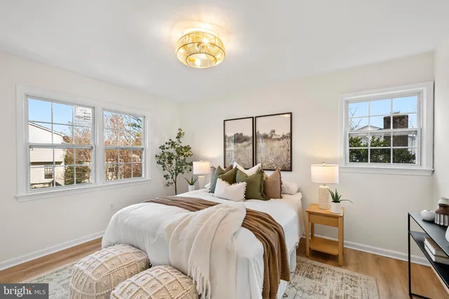 $874,900 | 7936 St Dennis Drive, Springfield, VA 22153