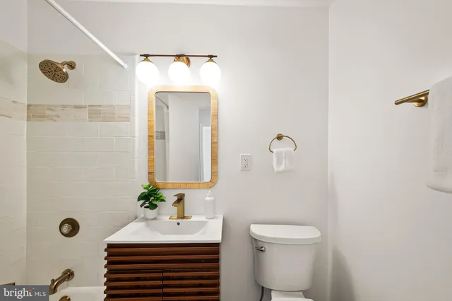 $874,900 | 7936 St Dennis Drive, Springfield, VA 22153