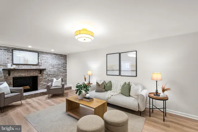 $874,900 | 7936 St Dennis Drive, Springfield, VA 22153