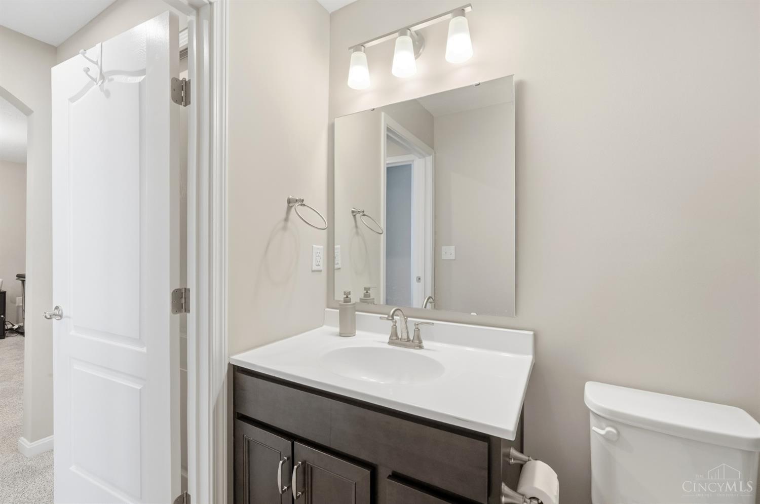 653 Tradition Ridge Cincinnati, OH 45245 - Photo 39 of 50