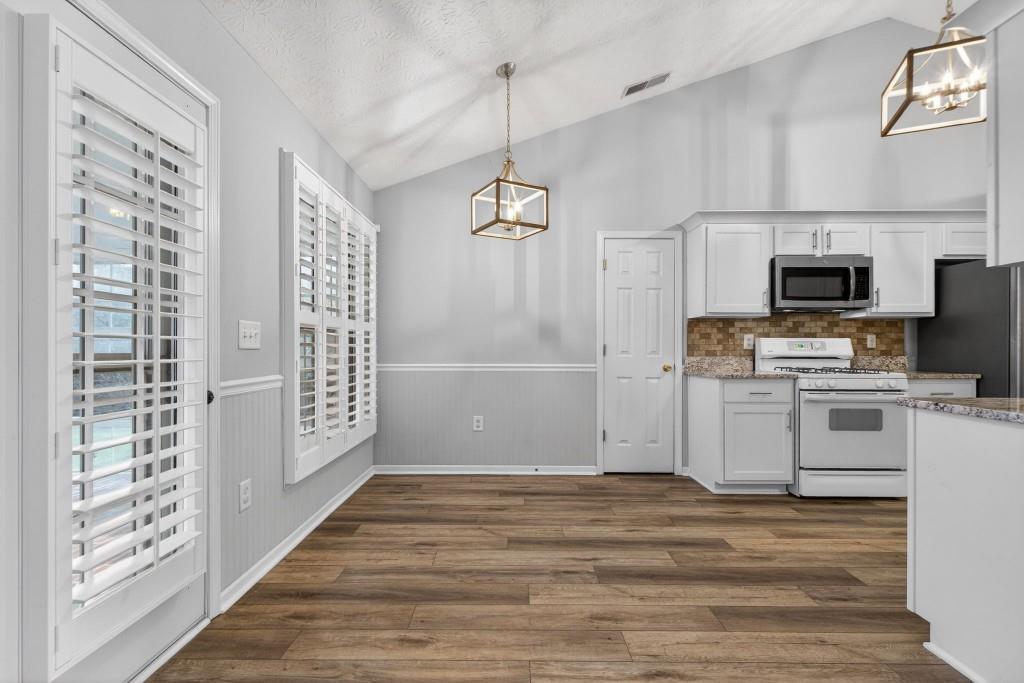 147 Lake Cove Approach Newnan, GA 30265 - Photo 11 of 39