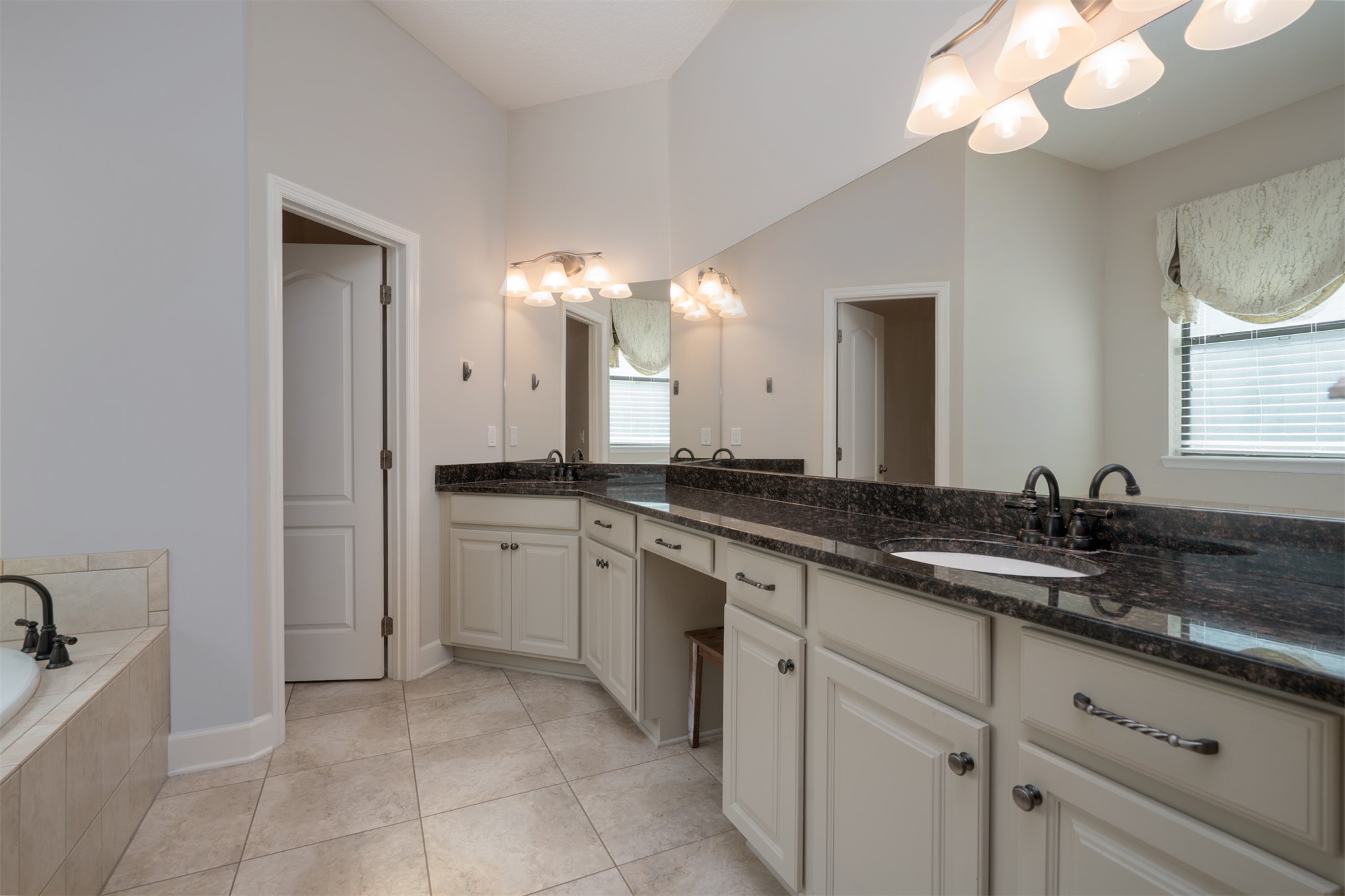 543 Patriots Way Fernandina Beach, FL 32034 - Photo 22 of 47 Master bath