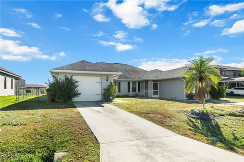 $499,000 | 914-916 Southeast 14th Terrace, Cape Coral, FL 33990