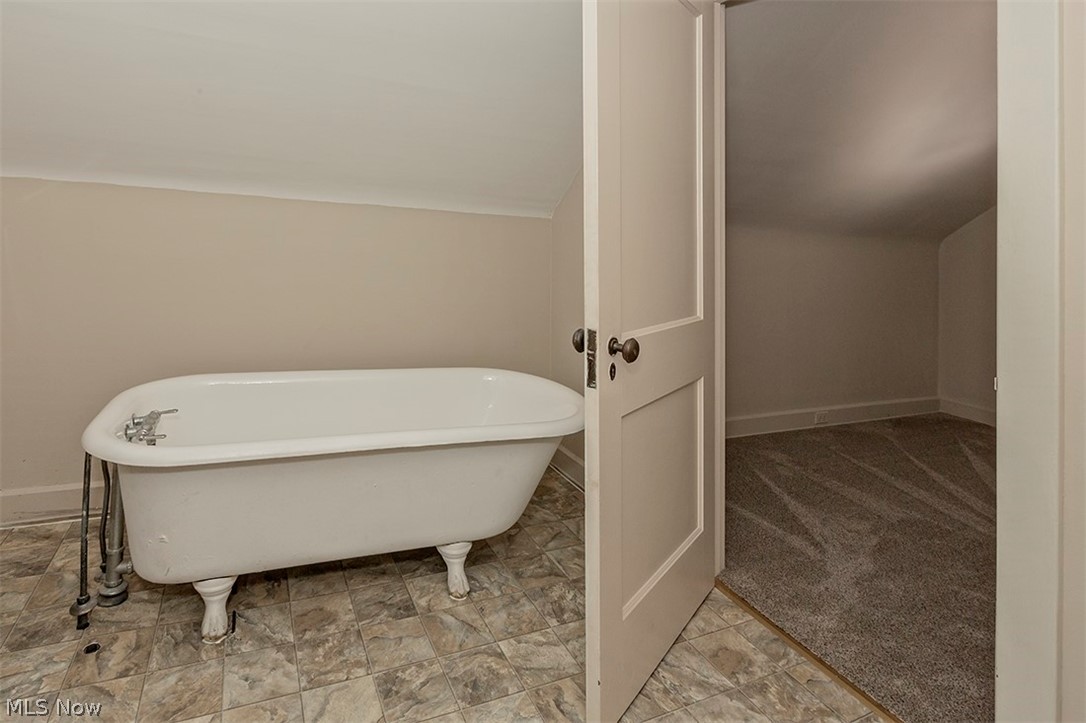 2878 Chadbourne Road Cleveland, OH 44120 - Photo 31 of 35 Gallery Image 31